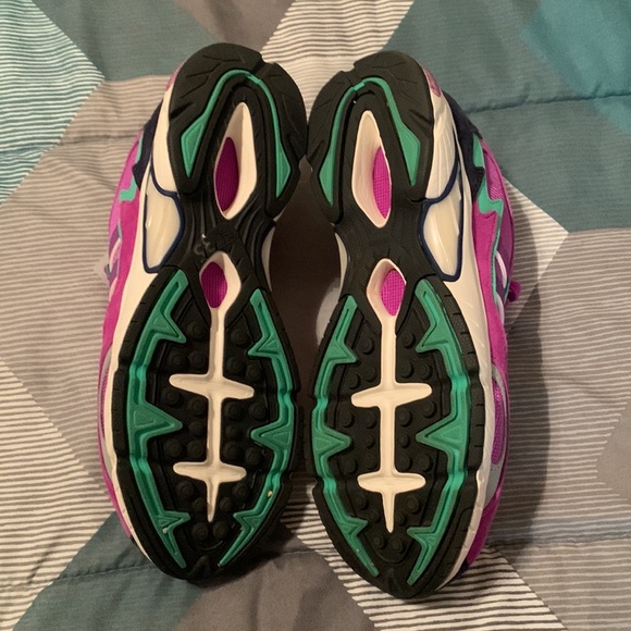 ADIDAS “adiPRENE” womens shoes - Picture 9 of 9